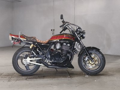 Kawasaki ZRX400