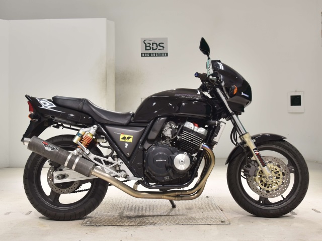 Honda CB400SFR
