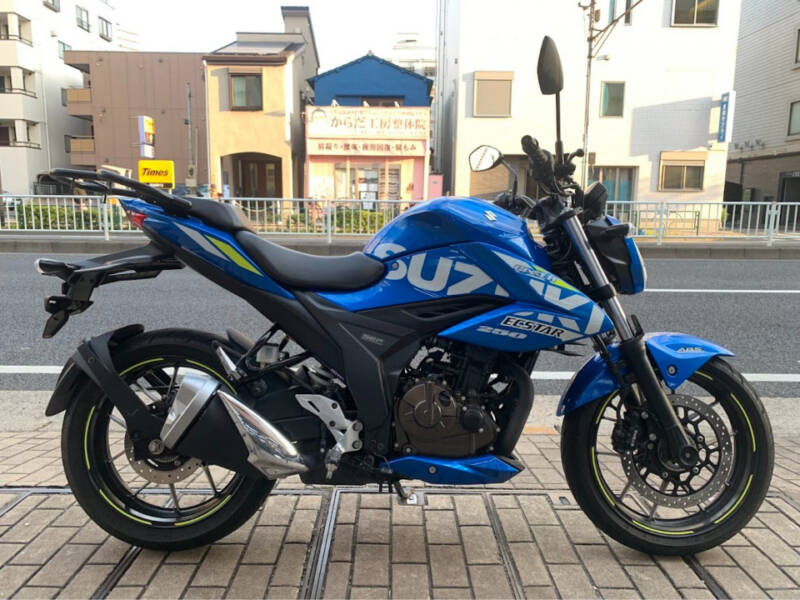 Suzuki GIXXER250