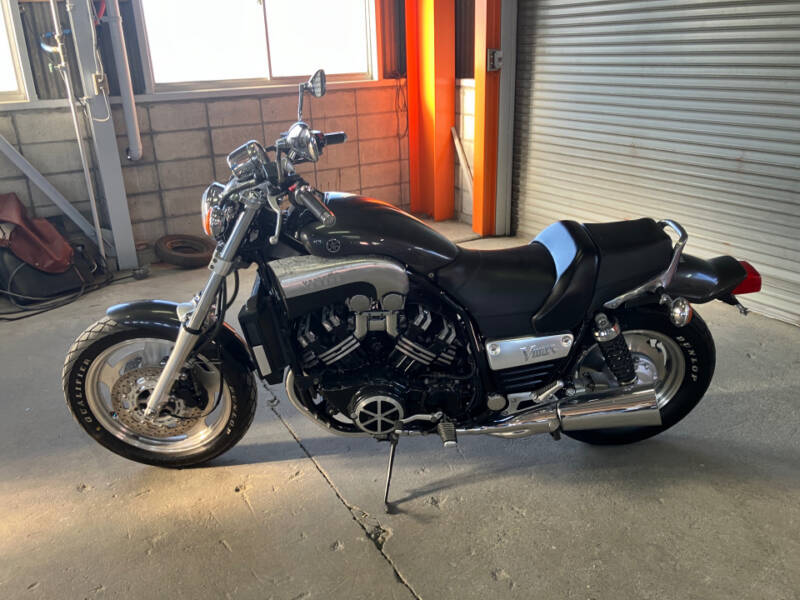 Yamaha V-MAX1200