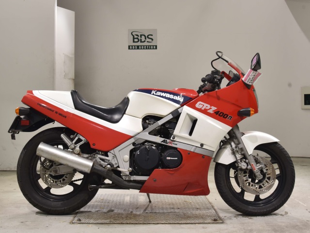 Kawasaki GPZ400R