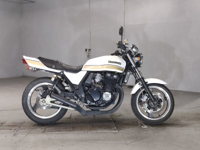 Kawasaki ZRX400
