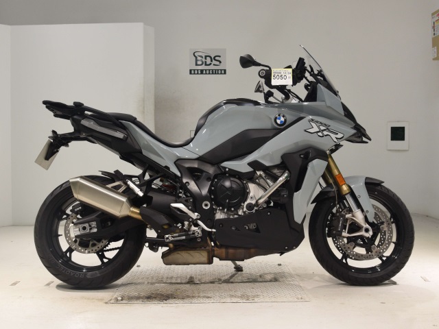 BMW S1000XR
