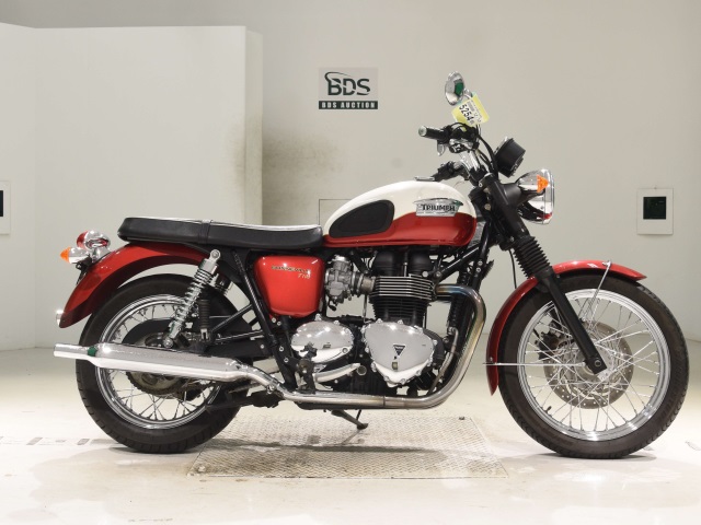 Triumph BONNEVILLE T100