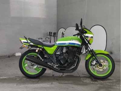 Kawasaki ZRX400