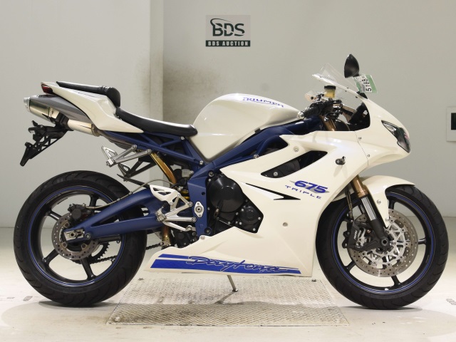 Triumph DAYTONA 675