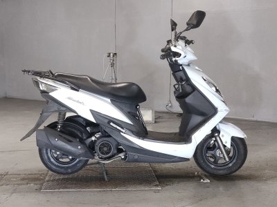 Suzuki SWISH