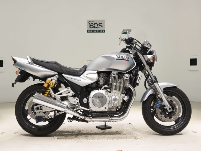 Yamaha XJR1300