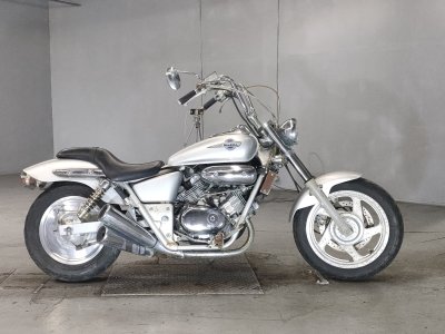 Honda MAGNA250