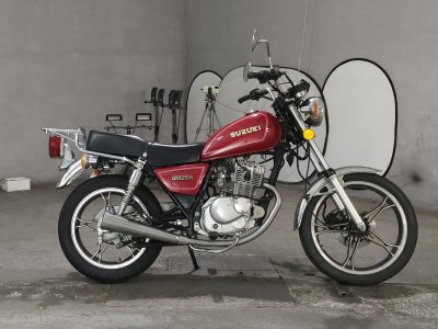 Suzuki GN125H