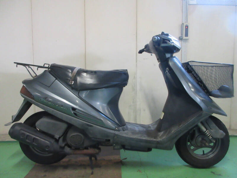 Suzuki ADDRESS V100