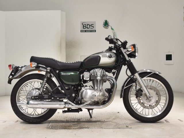 Kawasaki W800