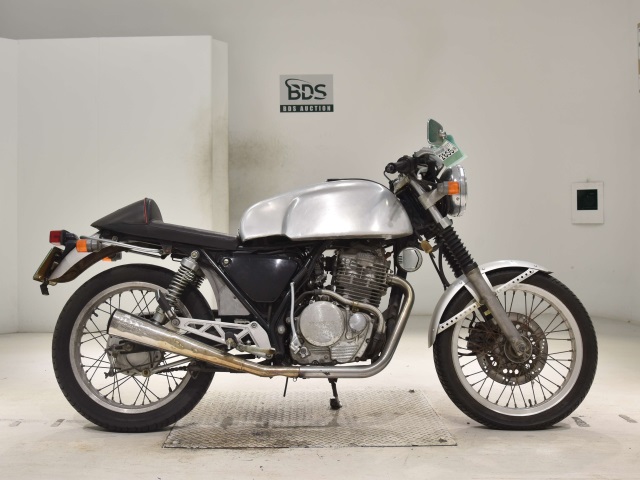Honda GB400TT