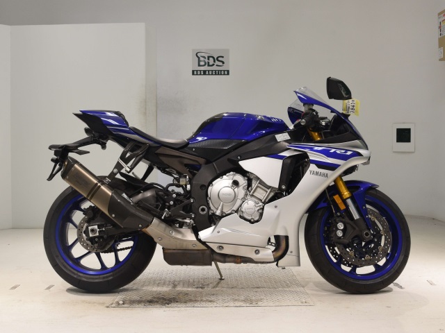 Yamaha YZF-R1