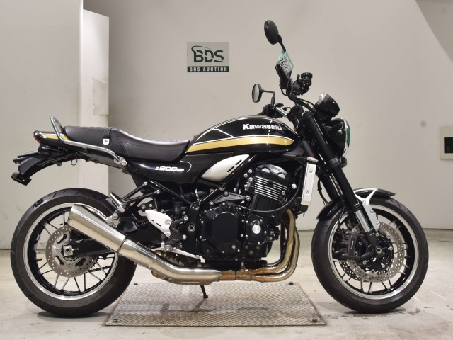 Kawasaki Z900RS