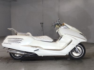 Yamaha MAGZAM