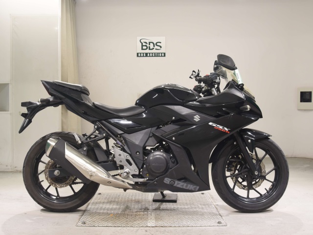 Suzuki GSX250R