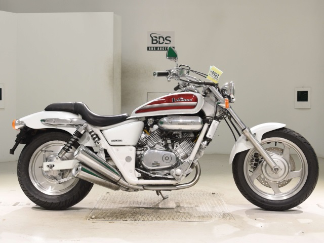 Honda MAGNA250