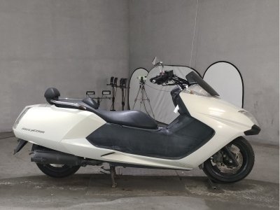 Yamaha MAGZAM