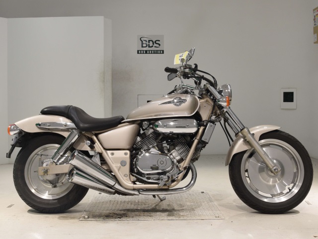 Honda MAGNA250