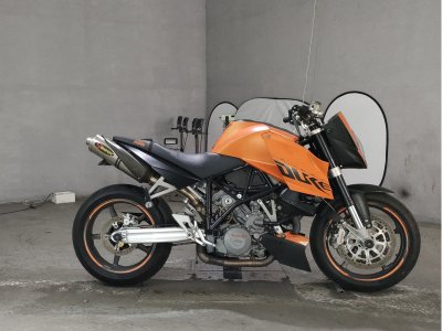 KTM 990 SUPERDUKE