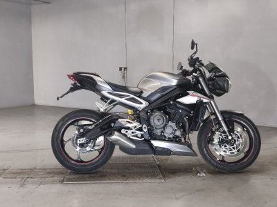 Triumph STREET TRIPLE RS