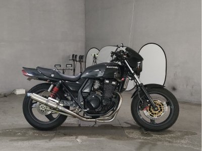 Kawasaki ZRX400