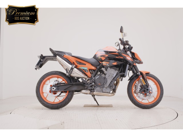 KTM 890 DUKE GP