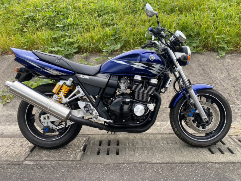 Yamaha XJR400