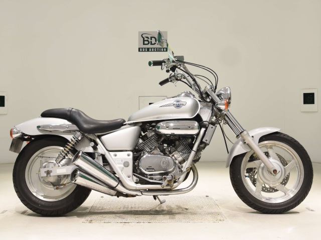 Honda MAGNA250