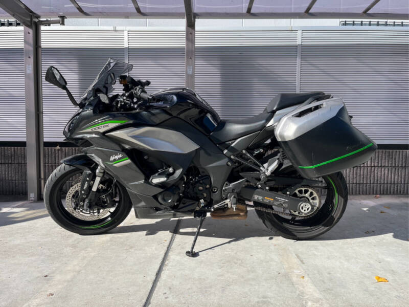 Kawasaki ninja 1000 sx