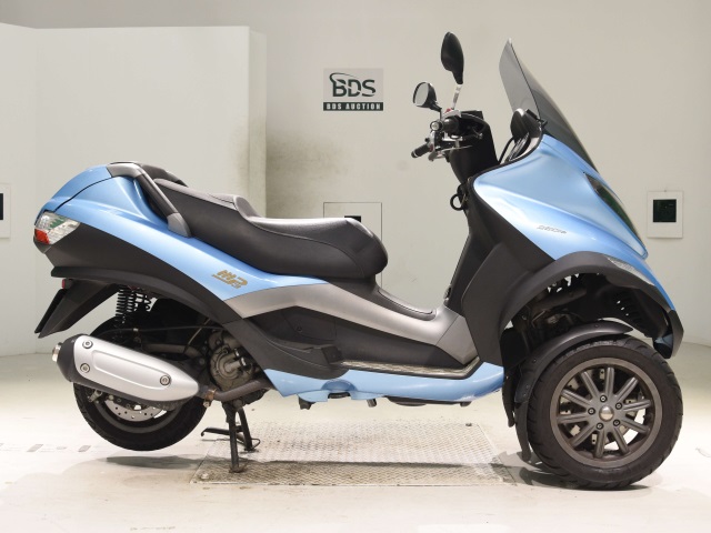 Piaggio MP3 250