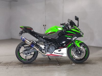 Kawasaki NINJA400