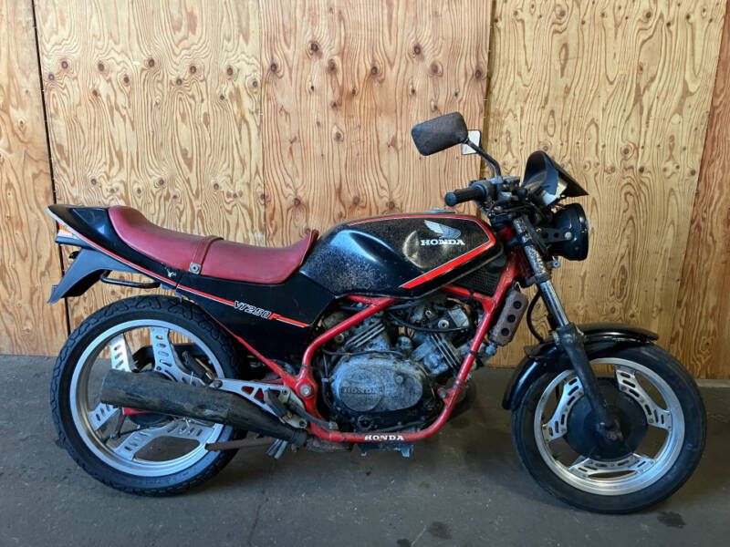 Honda VT250F XELVIS