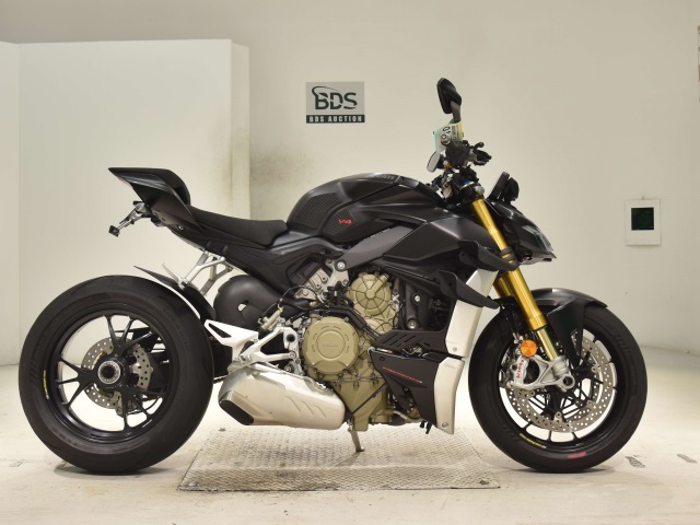 Ducati STREET FIGHTER V4S