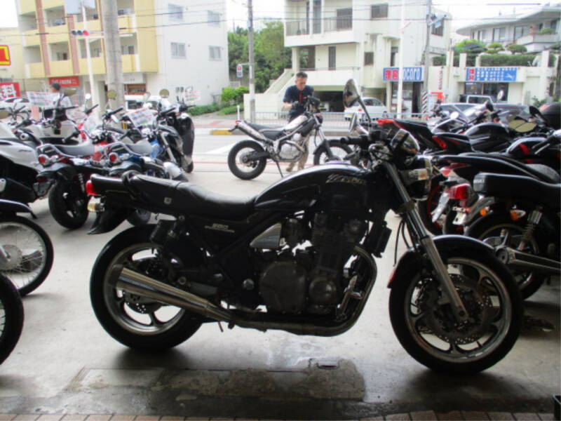 Kawasaki ZEPHYR1100