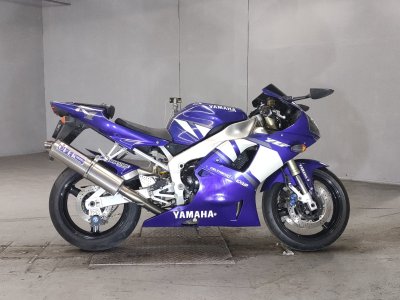 Yamaha YZF-R1