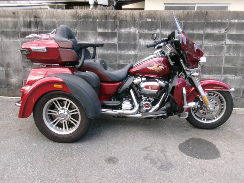 HD ELECTRA GLIDE FLHTCU1870 TRIKE