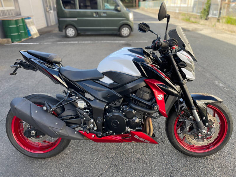 Suzuki GSX-S750A