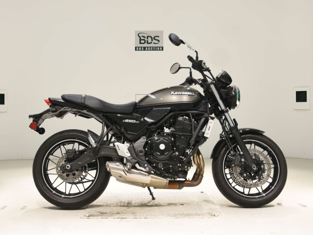 Kawasaki Z650RS