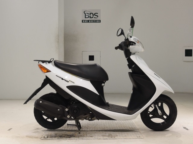 Suzuki ADDRESS V50
