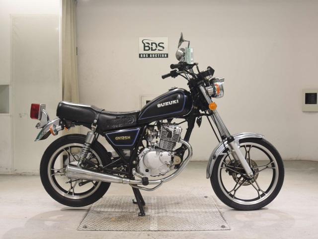 Suzuki GN125H