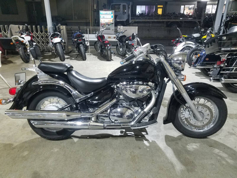 Suzuki INTRUDER 400 CLASSIC