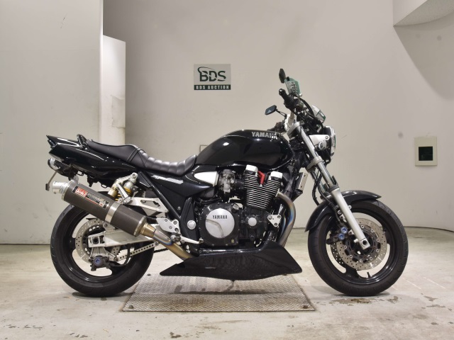 Yamaha XJR1300