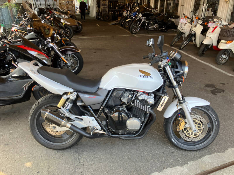 Honda CB400SFV