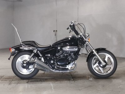 Honda MAGNA250