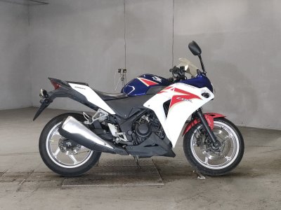 Honda CBR250R