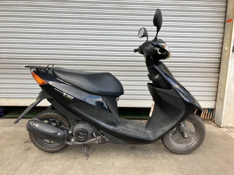 Suzuki ADDRESS V50
