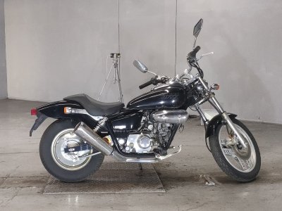 Honda MAGNA50
