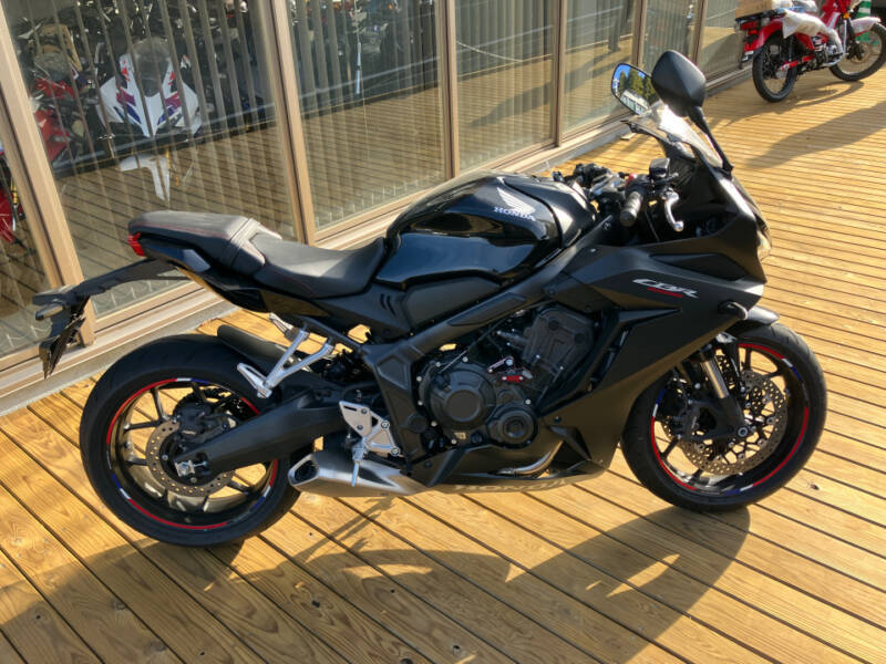 Honda CBR650R